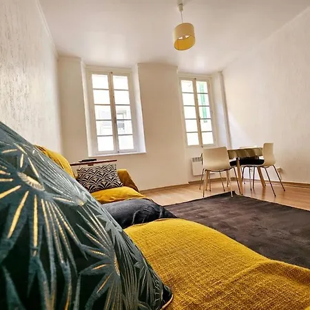 Vieux - Charmant 4 Personnes Apartmán Nice